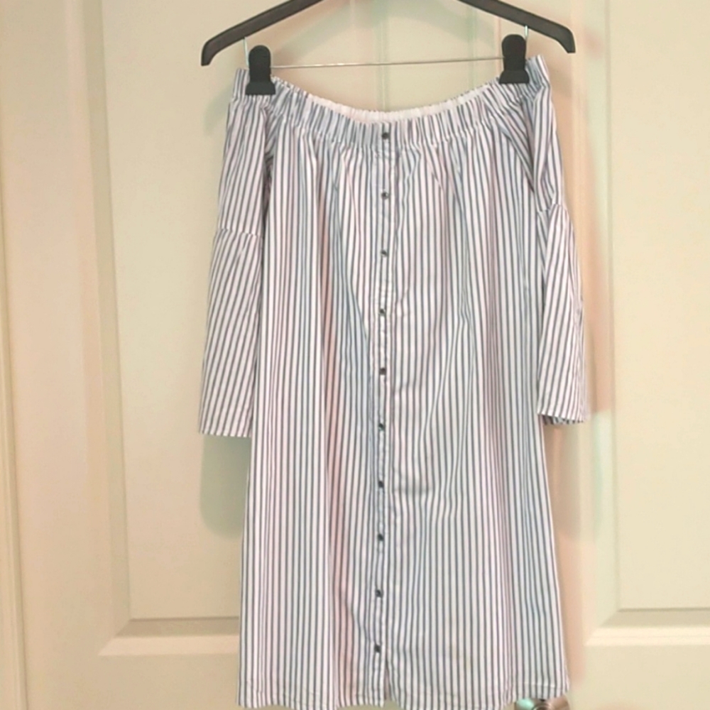 Abercrombie off shoulder stripe dress size S